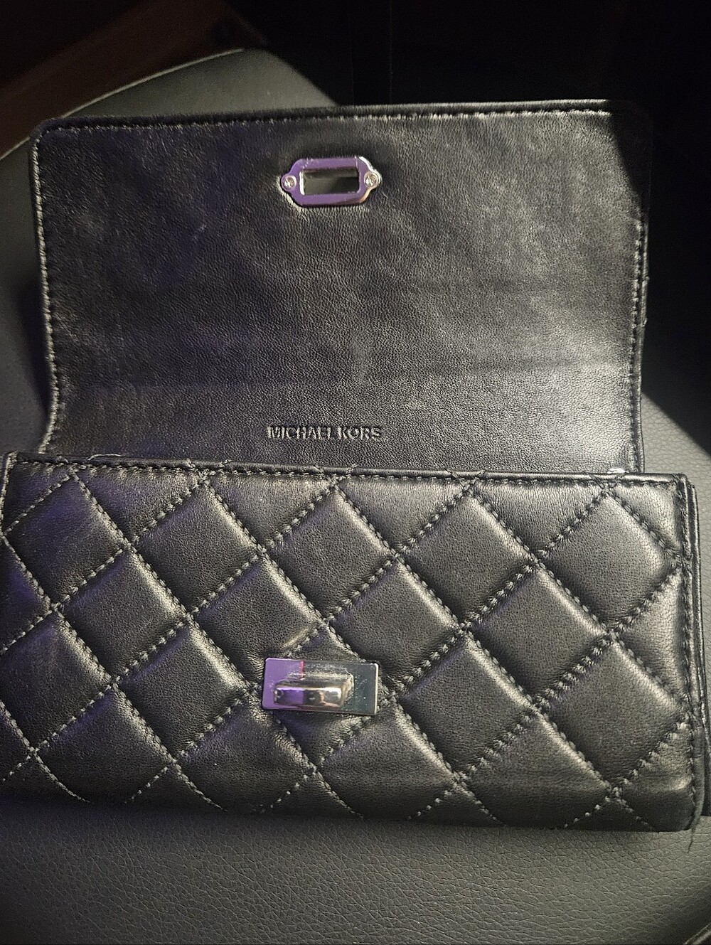 💥Sale💥Michael Kors Black Quilted Astrid Carryall Leather Clutch - Picture 5 of 6